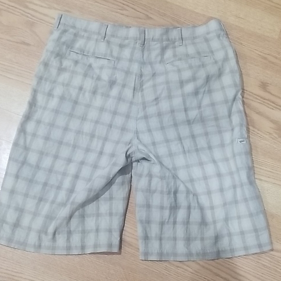 Van's Shorts size 34 - Picture 3 of 3